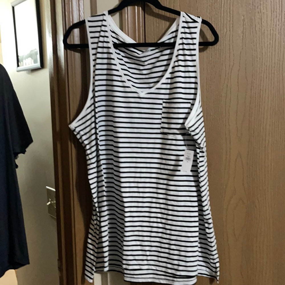 Old Navy Striped V-neck tank top